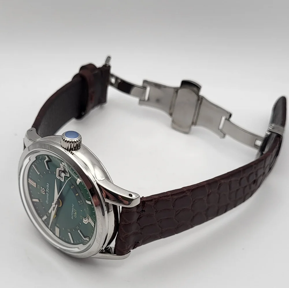 New Custom 39mm Seiko Mod Automatic GMT Watch